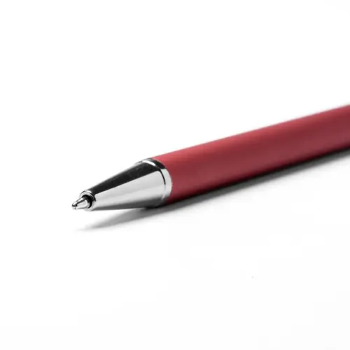 el bolígrafo con cuerpo de aluminio reciclado con detalles en acabados cromados y cuerpo en textura suave ref bl1239 - Rojo 01 Rojo