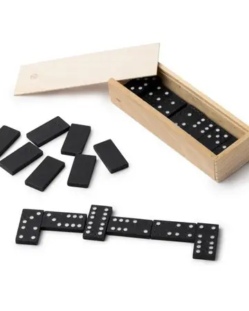 Juego de dominó realizado en madera domis